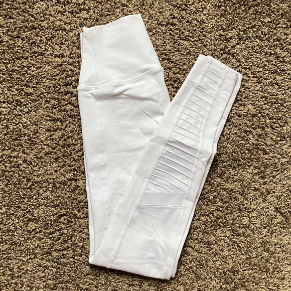 Alo Yoga High-Waist Moto Leggings - Picture 4 of 10